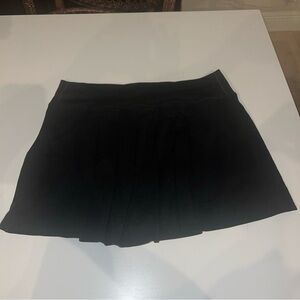 Vuori Black Women's Halo Performance Skort Skirt Size XL Athletic Excellent